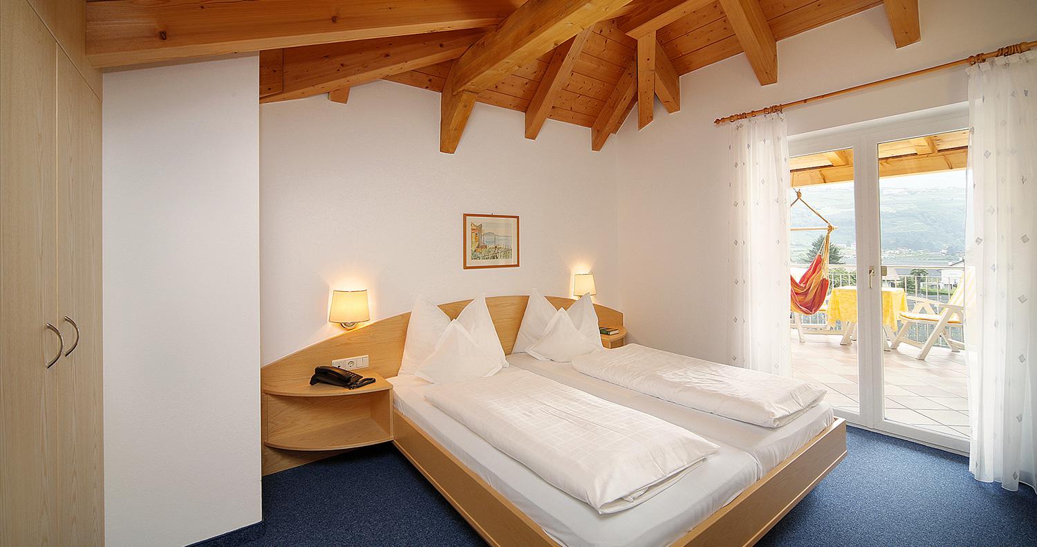 Luxussuite Flieder - Doppelbettzimmer 1