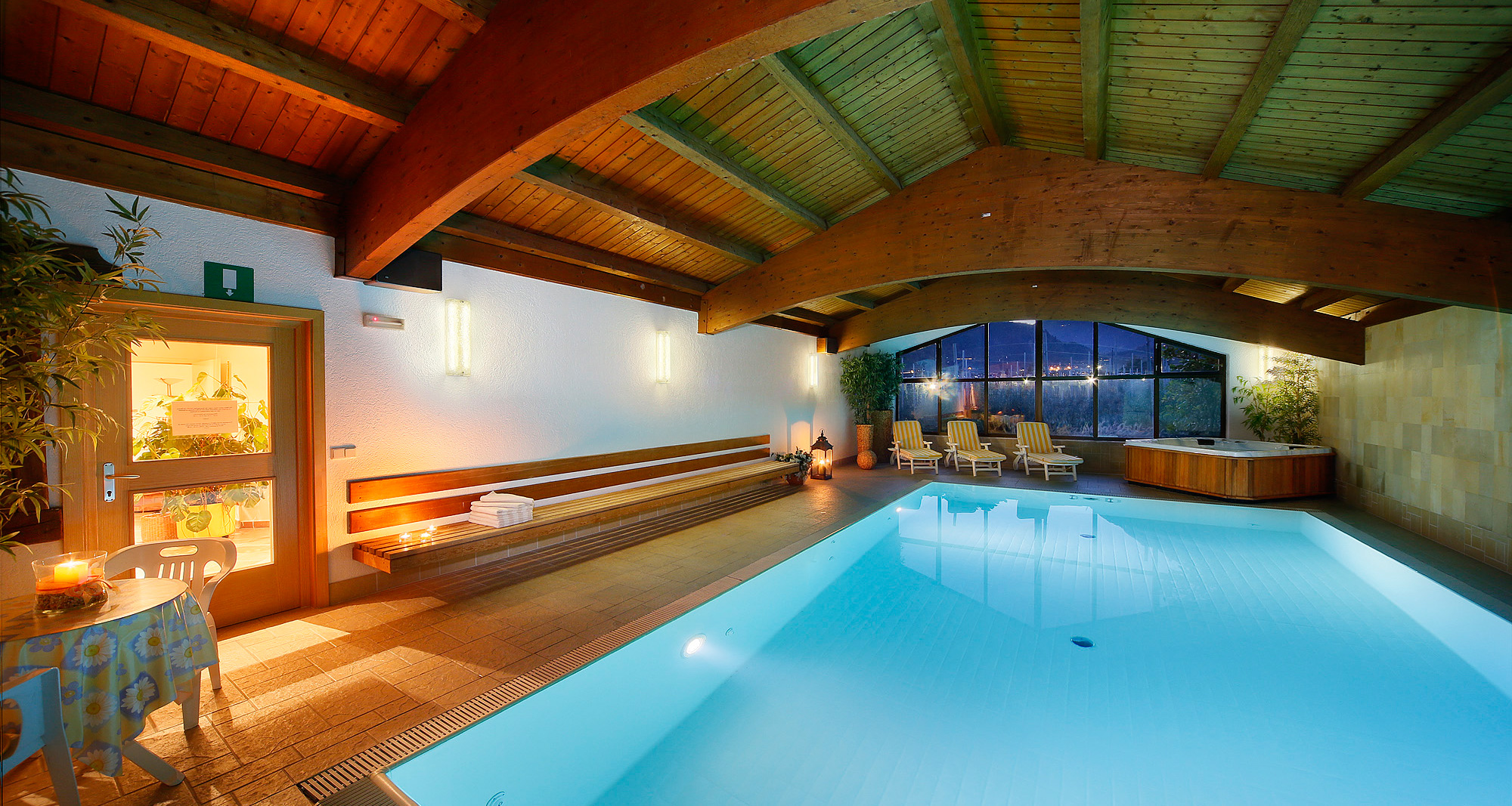 Hallenbad